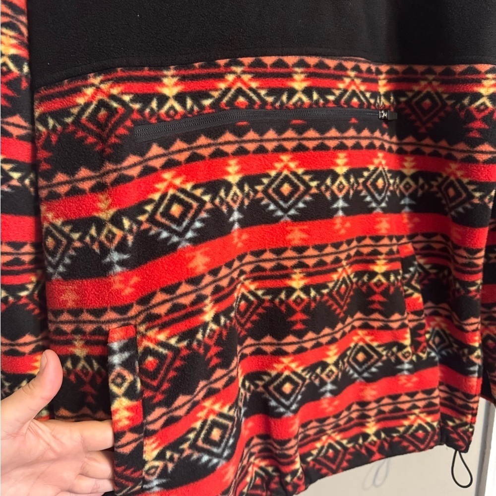 Super Massive Outdoor Aztec Black and Red Patterned Fleece Pullover Sweater - Picture 4 of 10
